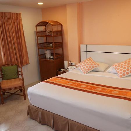 Summer Breeze Hotel Patong Eksteriør bilde